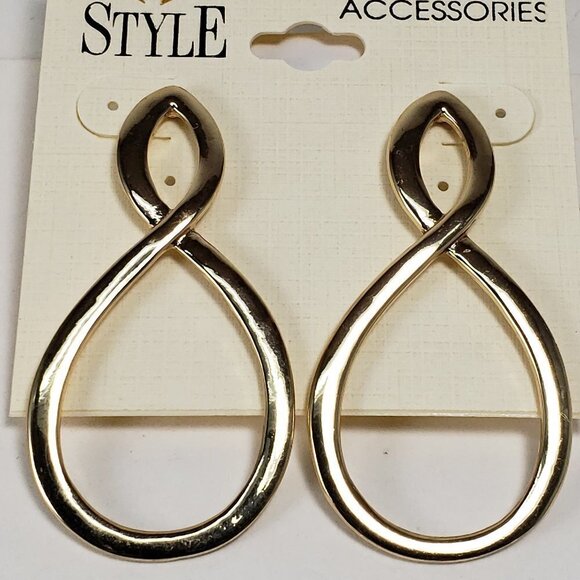 Gold-Tone Sculptural Teardrop Open Loop Earrings – Bold Modern Statement Jewelry - Picture 3 of 7